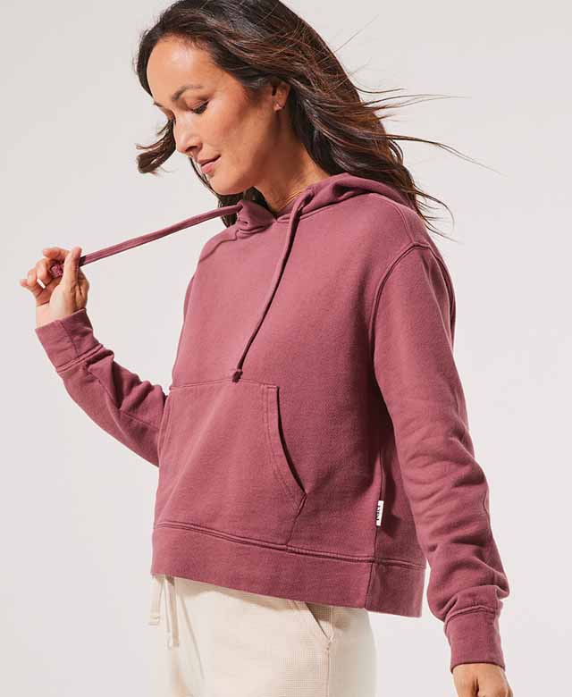 Essential Hooded Pullover