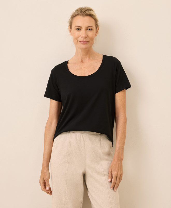 Softspun Scoop Neck Tee - Women's