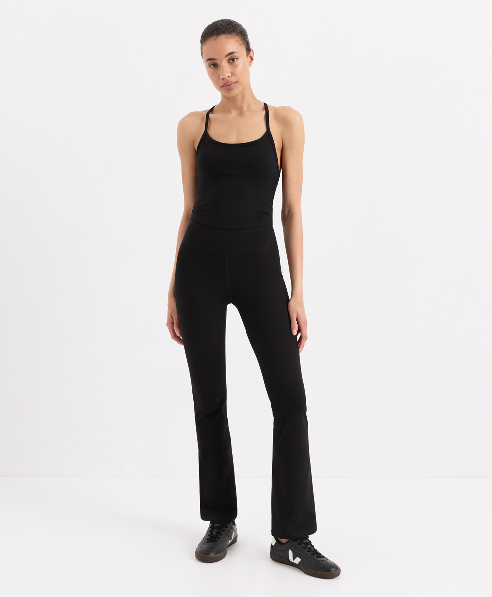 Womens On The Go-to Form Set made with Organic Cotton | Pact